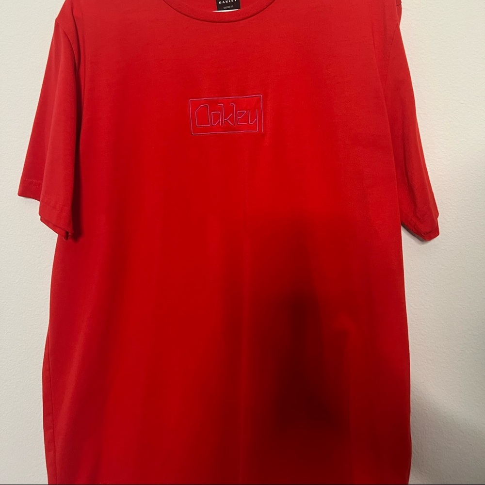Oakley shirt